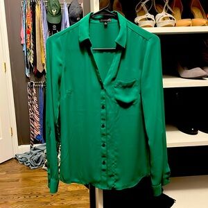 The limited shirt -xs